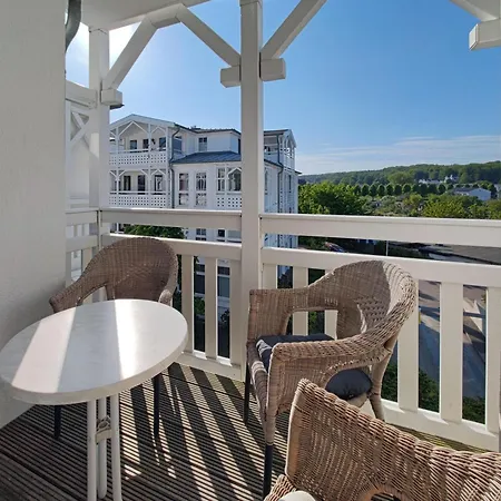 Apartment 367, Seepark *